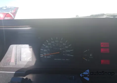 1985 Toyota Pickup 1/2 Ton Rn55 Dlx z USA, uszkodzony, nr VIN JT4RN55D2F0147947